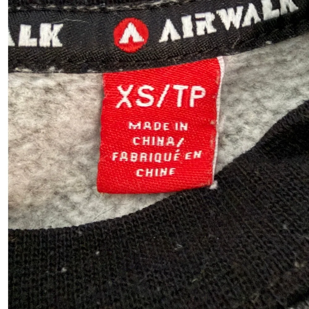 Airwalk Men's XS Diamond Print Crewneck Sweatshirt Gray Black Skatewear